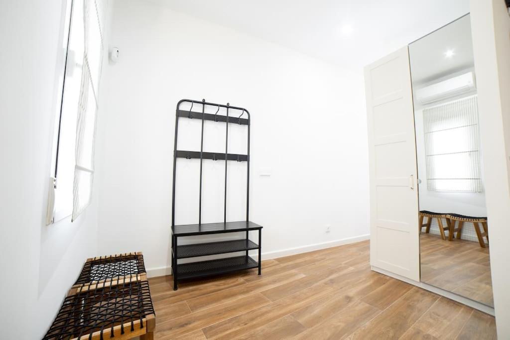Encantador Apartamento Reformado En Tetuan By Bebalmy Madrid Buitenkant foto