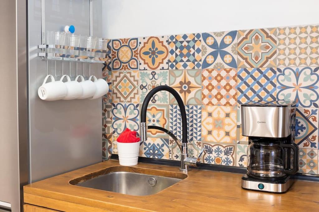 Encantador Apartamento Reformado En Tetuan By Bebalmy Madrid Buitenkant foto