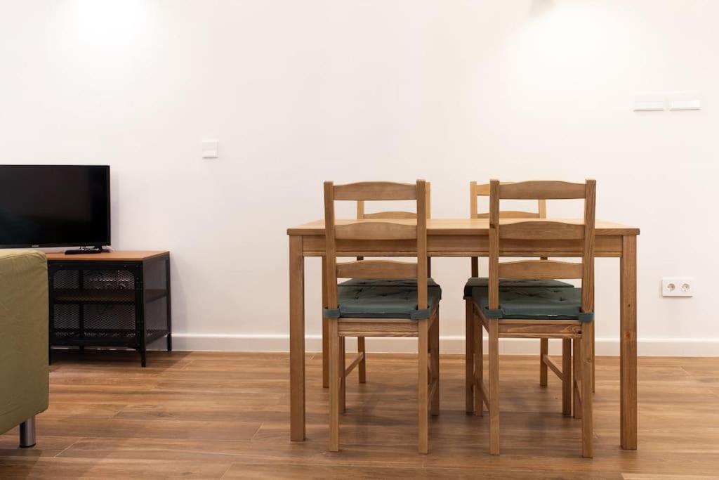 Encantador Apartamento Reformado En Tetuan By Bebalmy Madrid Buitenkant foto