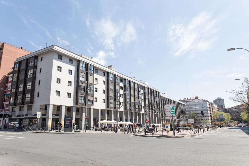 Encantador Apartamento Reformado En Tetuan By Bebalmy Madrid Buitenkant foto